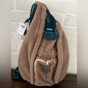 Kavu Sherpa Sling Bag with Teal Accents